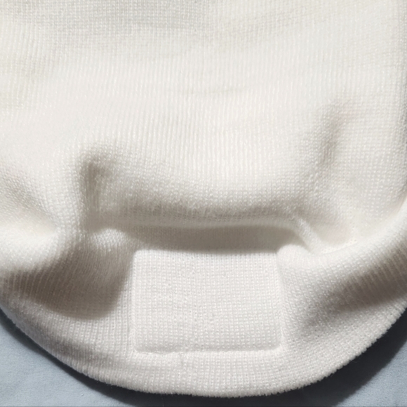 Snow White Beanie women mens Pic Does Not Show How WHITE - Picture 4 of 4